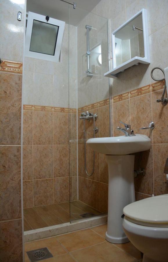 Hotel Buzuku House à Ulcinj Extérieur photo